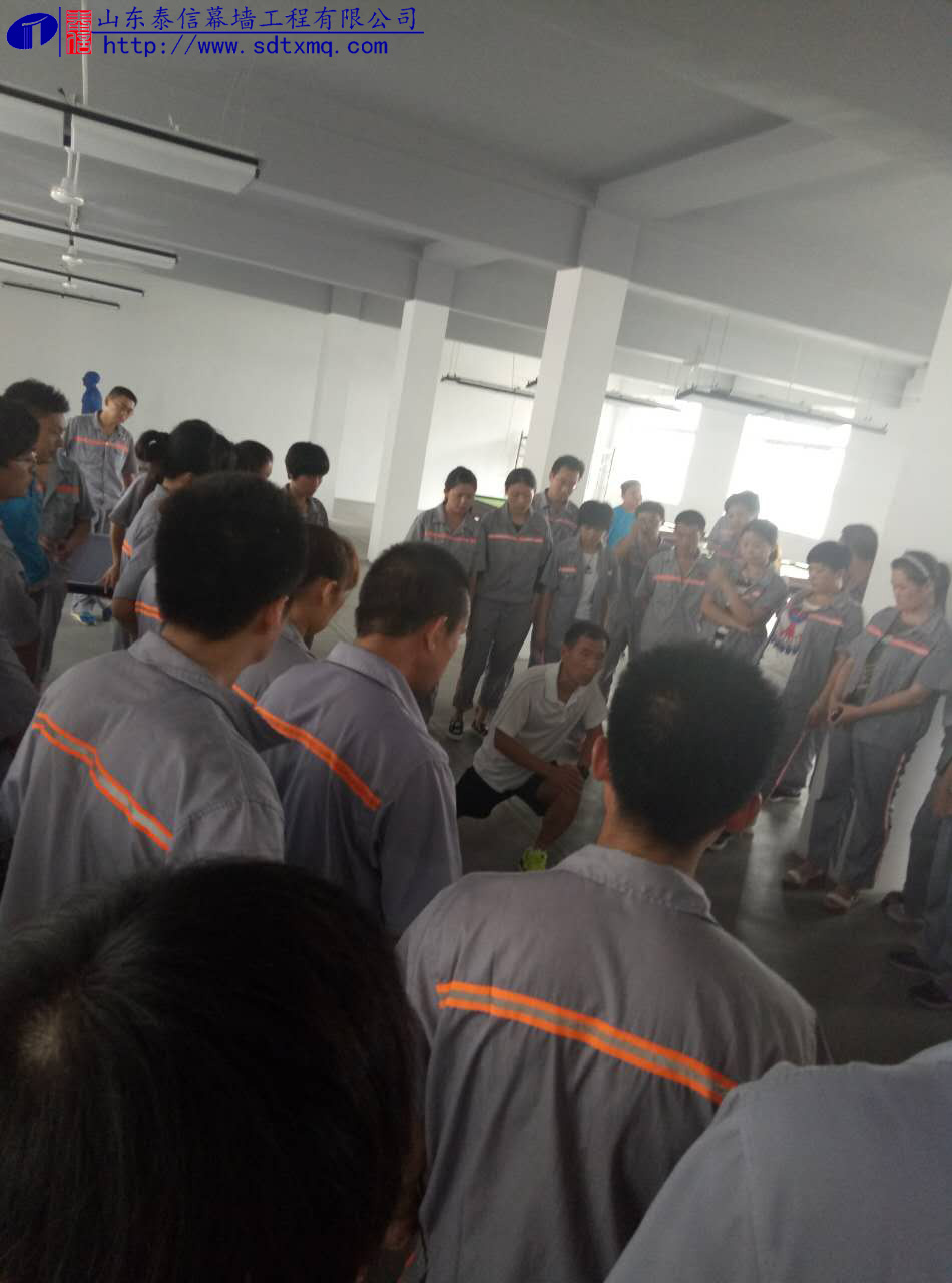 泰安路跑協(xié)會(huì)張大鵬先生為大家科普跑步知識(shí)2