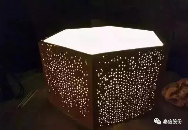搶生意？透光混凝土在建筑外立面上的應(yīng)用12
