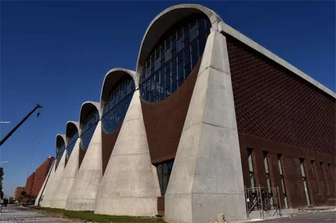 天津大學新校區(qū)室內(nèi)體育活動中心和游泳館（李興鋼工作室）1